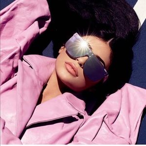 QUAY KYLIE JENNER HIDDEN HILLS SUNGLASSES BRAND NEW WITH TAGS